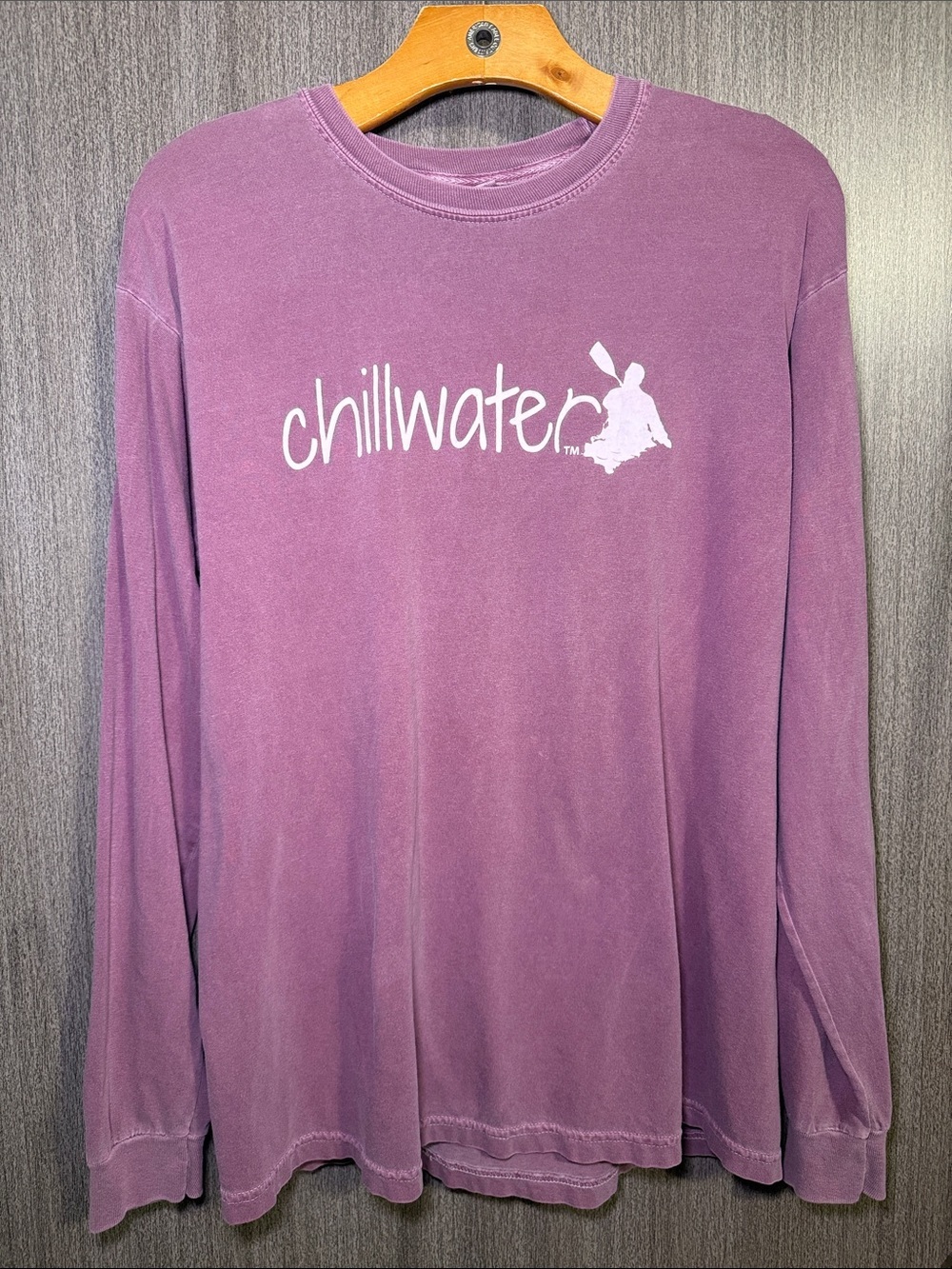 Chillwater Classic Kayak Purple and White Unisex L/S Tshirt Size Medium EUC